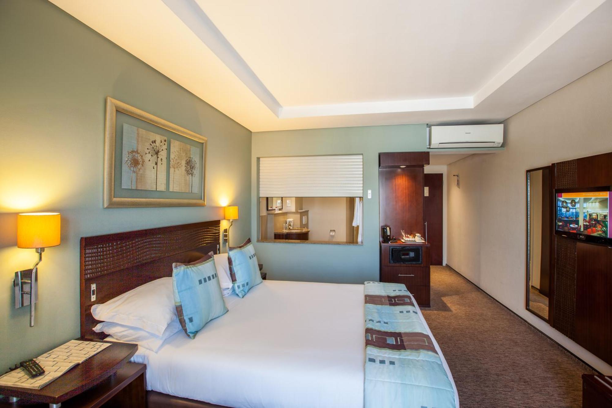 City Lodge Hotel Lynnwood Pretoria Room photo