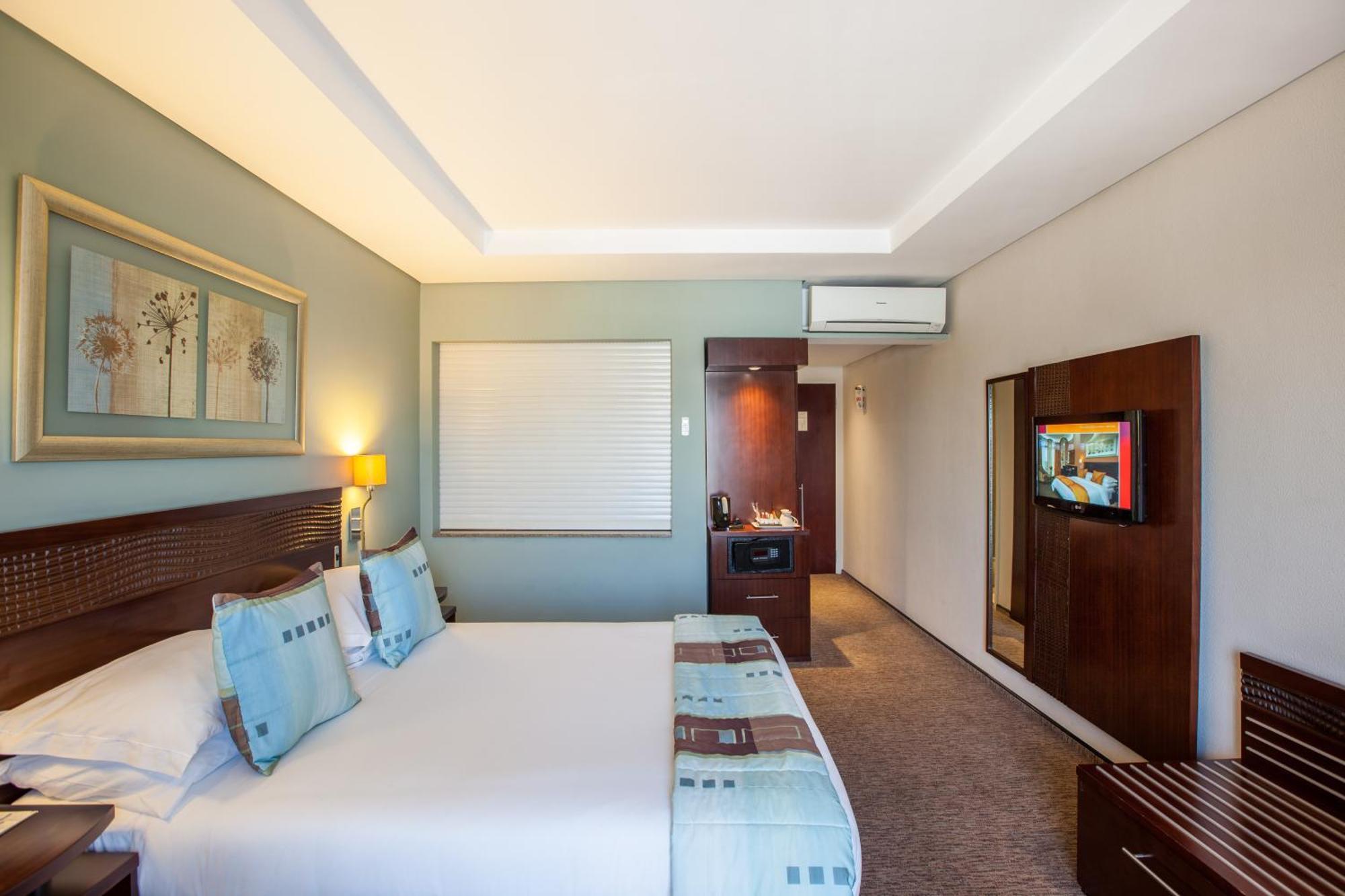 City Lodge Hotel Lynnwood Pretoria Room photo